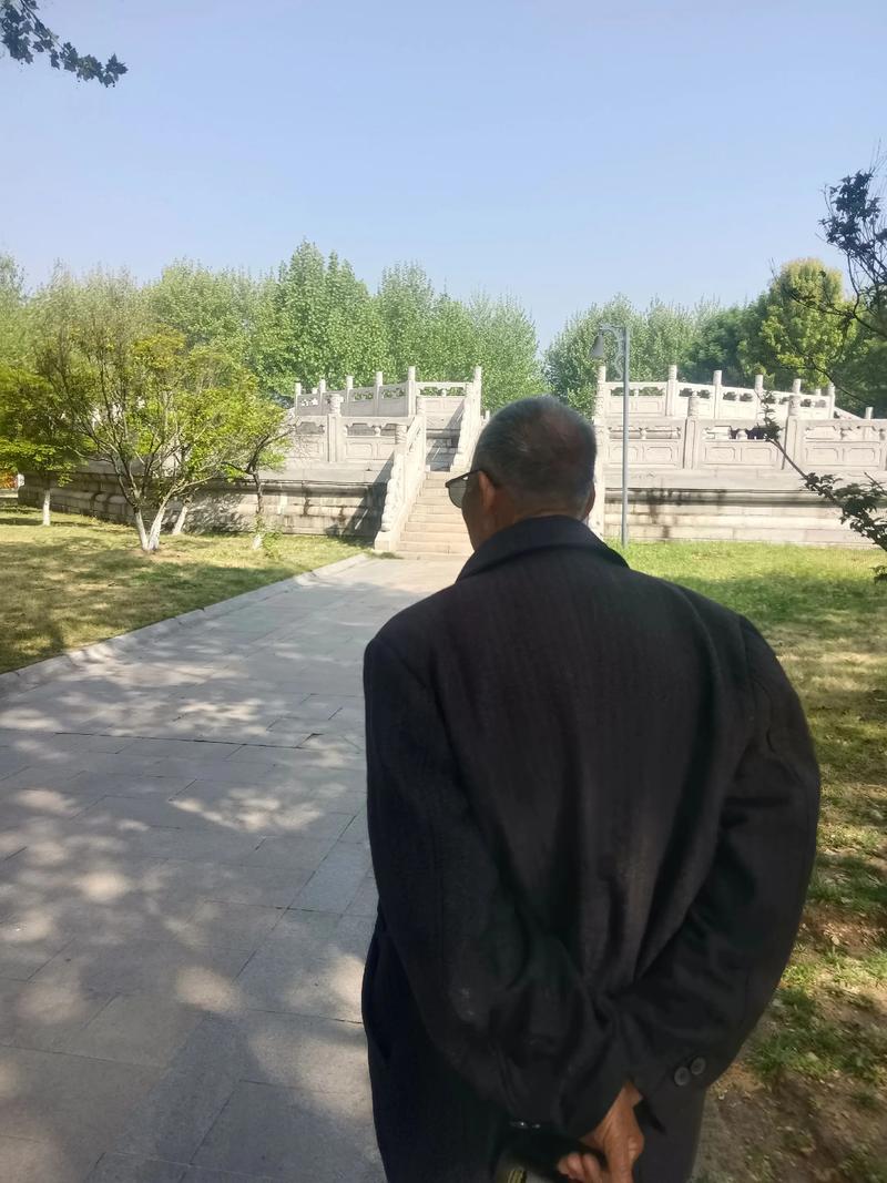 ��Ϫ���ݵĵ��Ӿ�����Щ