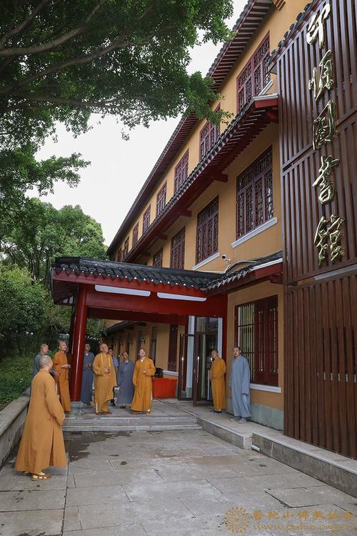 �д�ֹ۵���������һʱ֮������һ������