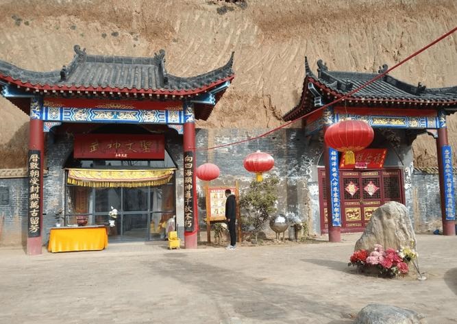 ��ͷ���Ե��Ӿ�(��ͷ���Ե��Ӿ���ѹۿ�������)