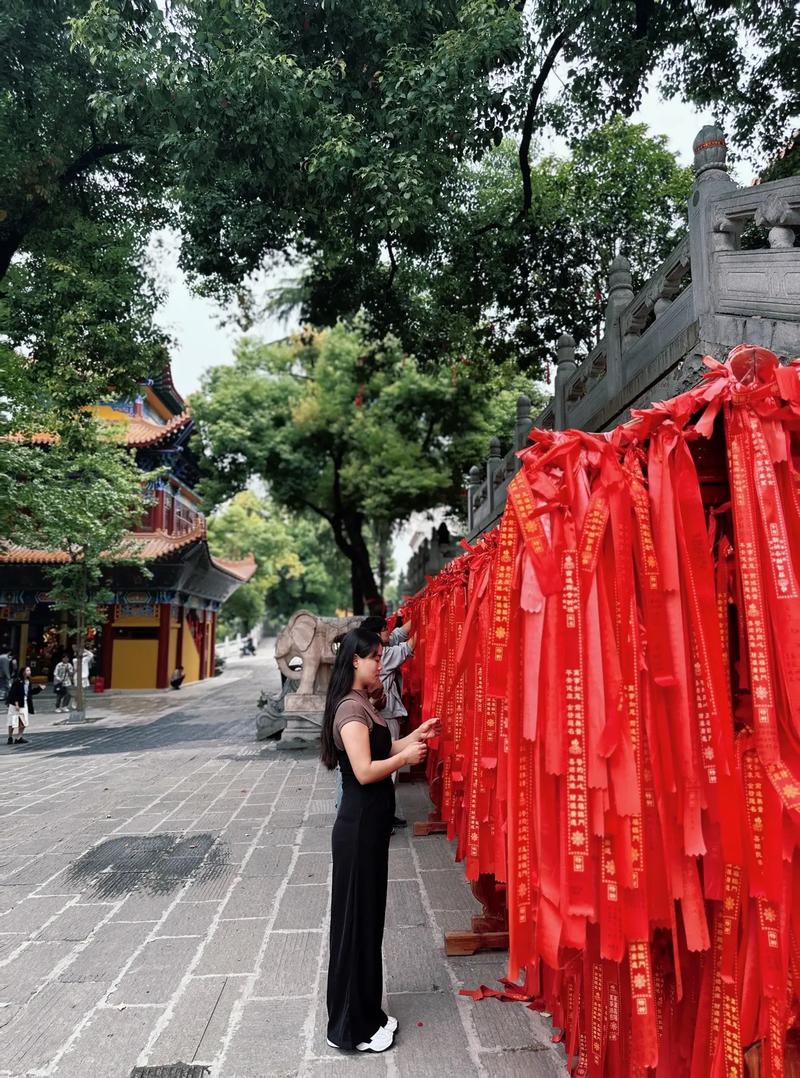 ���տ���լ����