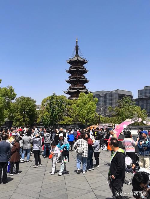 ��Ƥ��������Ů��зŮ,��з��������ͷ��˭-