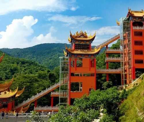 ��ٳ���˳������Լ����