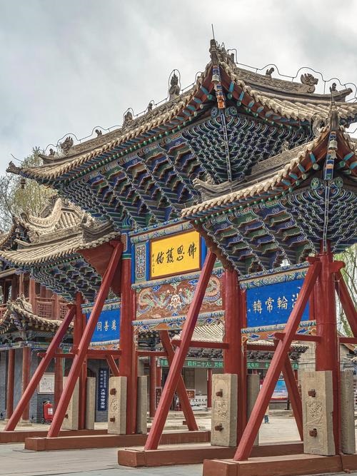 ���˿��ط�ˮ��Ů��