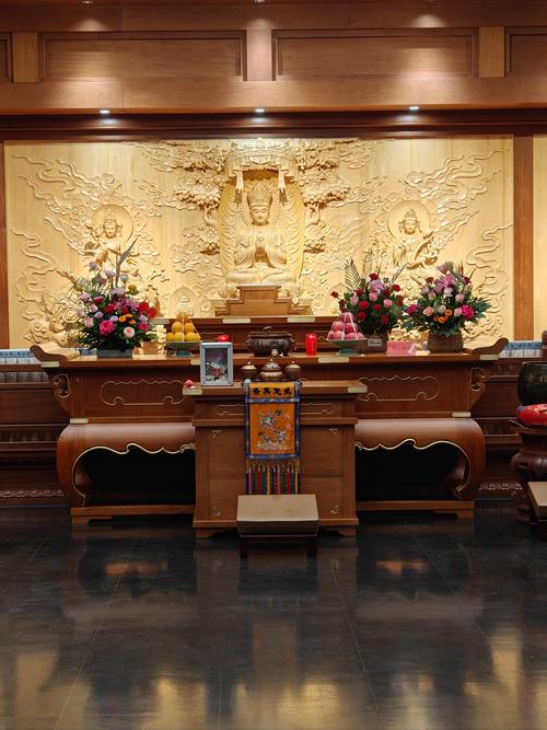 �ĸ�����Ů��ȡ��