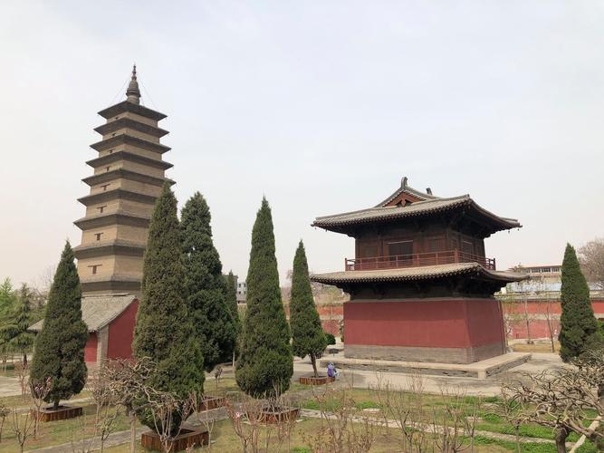 ��լ�����������