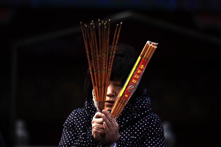 ��Ƥ���ķ�ˮ�����ɺ��ӵļҾӷ�ˮСϸ��