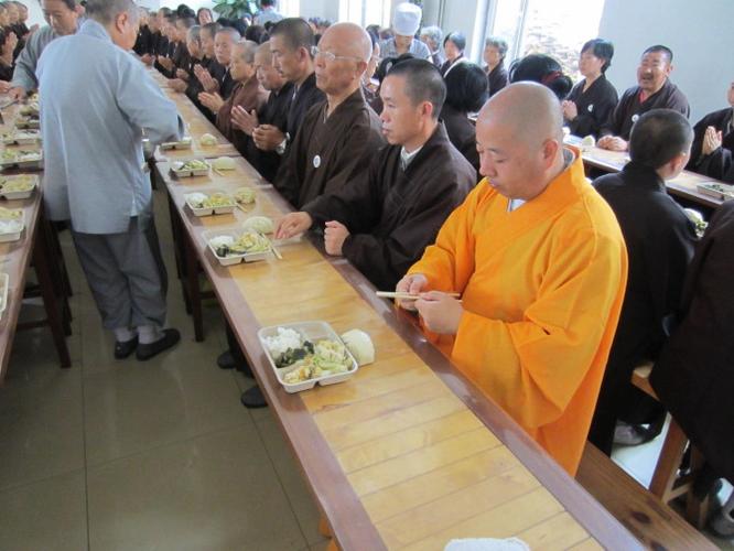 �Ҿӷ�ˮ�뽡���Ĺ�ϵ (�Ҿӷ�ˮ�뽡�����Ĺ�ϵ)