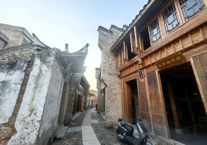 属猪的今年运势 十二生肖与人生运势