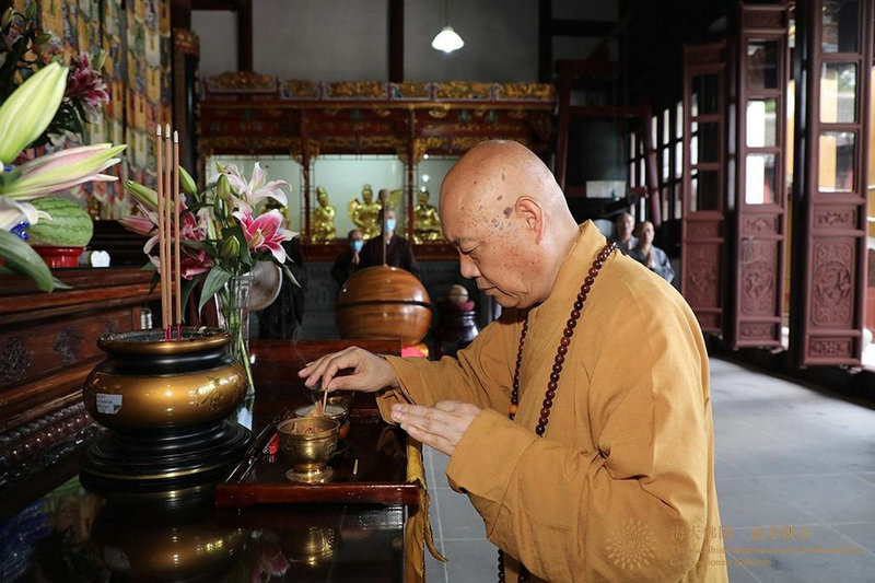 为什么很多人很少用兆起名