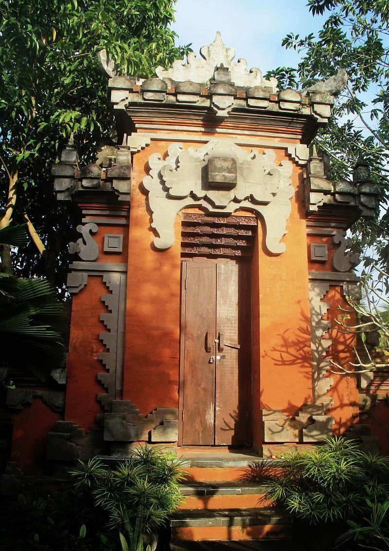 一般房子风水知识书籍(风水学入门知识看什么教材最好)