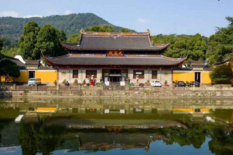 梦见帐篷里睡觉 梦见帐篷里睡觉